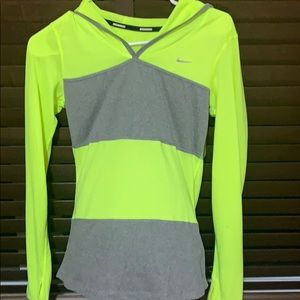Nike dri-fit long sleeve t-shirt small women’s.